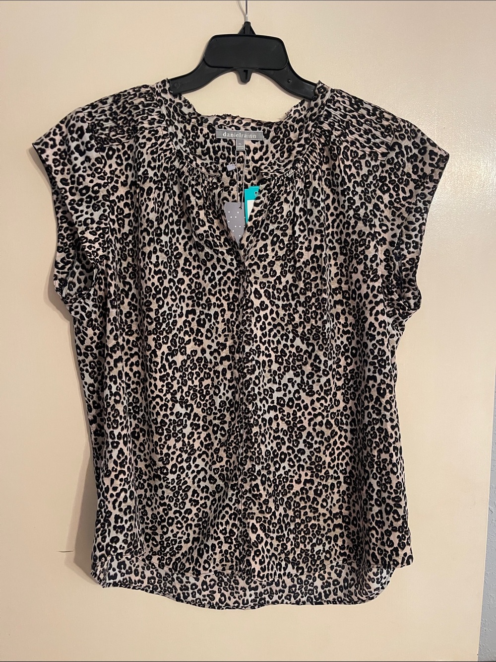 Daniel Rainn Leopard Print Cap Sleeve Blouse in Tan and Black - NWT